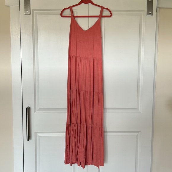 Splendid Dress (Maxi) - Picture 2 of 10